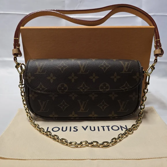 Louis Vuitton Wallet On Chain Ivy - Picture 1 of 11